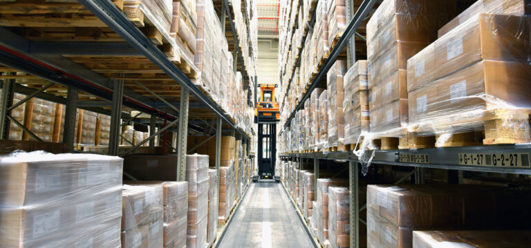 raw-corporate-handlungsfeld-gefahrstoffhandling-hero-image